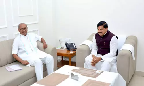 भोपाल: दिग्विजय सिंह और मोहन यादव की मुलाकात, किसान हितों पर हुई चर्चा भोपाल: दिग्विजय सिंह और मोहन यादव की मुलाकात, किसान हितों पर हुई चर्चा