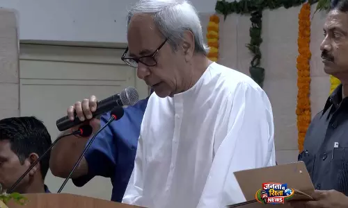 नवीन पटनायक का बयान: श्रमिकों के लिए न्यूनतम 800 रुपये मज़दूरी की मांग, BJP पर निशाना