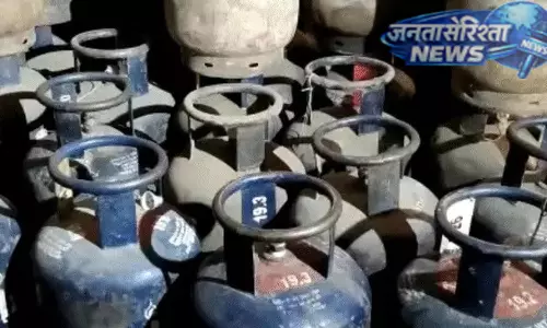 मिडिल ईस्ट तनाव का असर, कमर्शियल LPG सिलेंडर ₹993 महंगा
