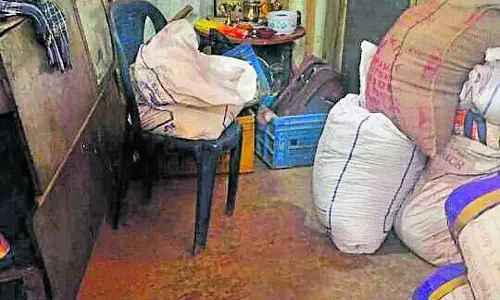 Karnataka : ओबलाहल्ली में दलित परिवारों की जमीन और आवास संकट में