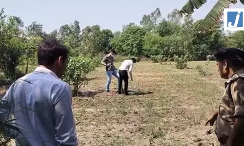 खेत में सो रहे किसान की गोली मारकर हत्या, जांच में जुटी पुलिस खेत में सो रहे किसान की गोली मारकर हत्या, जांच में जुटी पुलिस
