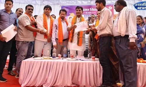 सुशासन तिहार अंतर्गत ग्राम बम्हनी में समाधान शिविर आयोजित