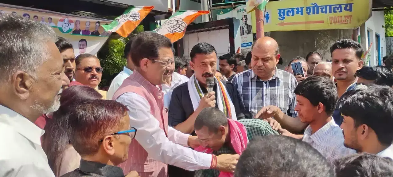 Dehradun: कांग्रेस श्रम प्रकोष्ठ ने किया श्रमिकों का अभिनंदन