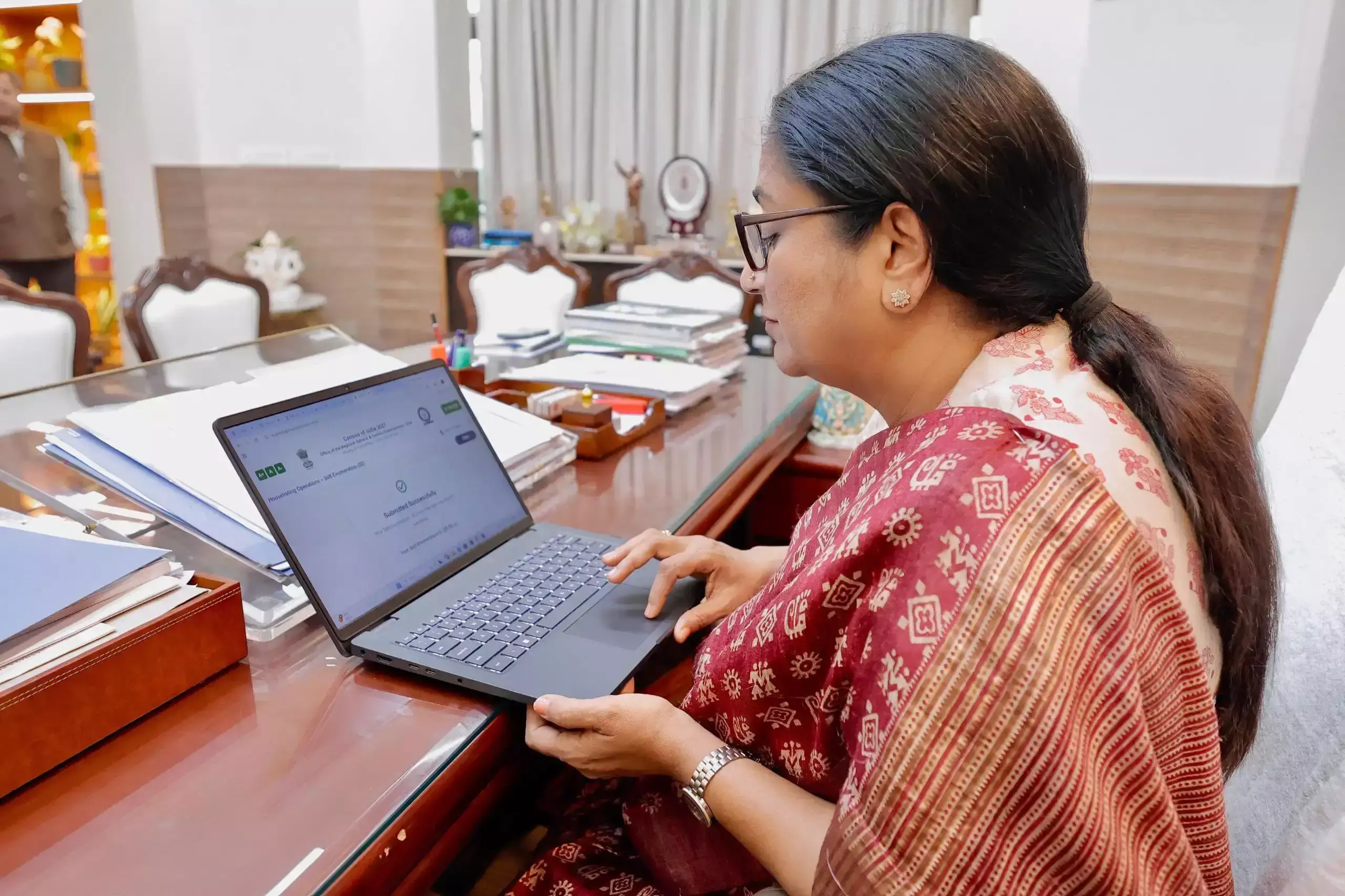 New Delhi: मुख्यमंत्री रेखा गुप्ता ने स्व-गणना में दर्ज कराया अपना विवरण New Delhi: मुख्यमंत्री रेखा गुप्ता ने स्व-गणना में दर्ज कराया अपना विवरण