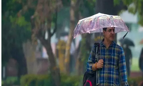 Major Weather Alert: 25 राज्यों में आंधी-बारिश, कई जगह 70 किमी/घंटा तक तूफानी हवाओं की चेतावनी Major Weather Alert: 25 राज्यों में आंधी-बारिश, कई जगह 70 किमी/घंटा तक तूफानी हवाओं की चेतावनी