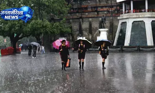 Himachal में लगातार बारिश, 3-4 मई को येलो अलर्ट Himachal में लगातार बारिश, 3-4 मई को येलो अलर्ट
