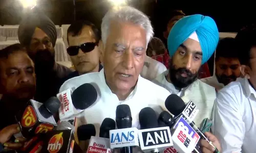 Punjab विधानसभा हंगामे के बीच सुनील जाखड़ का बयान, ब्रेथ एनालाइज़र टेस्ट की उठाई मांग Punjab विधानसभा हंगामे के बीच सुनील जाखड़ का बयान, ब्रेथ एनालाइज़र टेस्ट की उठाई मांग