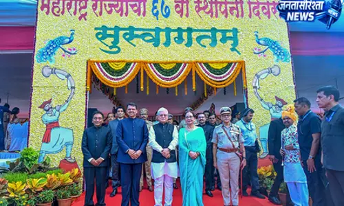 सीएम फडणवीस ने महाराष्ट्र को समर्थन के लिए पीएम मोदी को दिया धन्यवाद