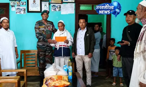 water healer ’ असतुल्लाह को असम राइफल्स ने किया सम्मानित water healer ’ असतुल्लाह को असम राइफल्स ने किया सम्मानित