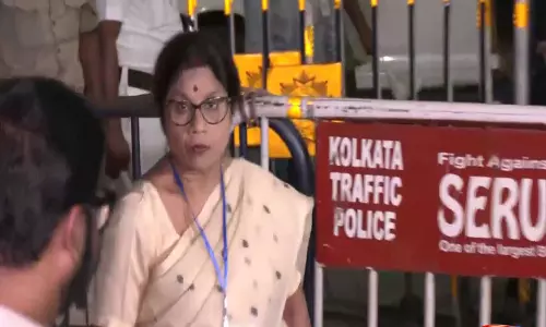 पुनर्मतदान से पहले कोलकाता में राज्य चुनाव आयोग के दफ़्तर पहुँचा TMC का प्रतिनिधिमंडल