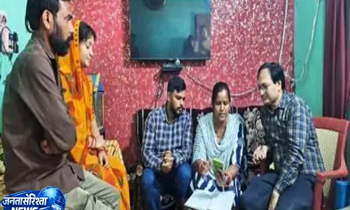 बिलासपुर में जनगणना कार्य शुरू, कलेक्टर ने हिर्री पहुंचकर किया निरीक्षण बिलासपुर में जनगणना कार्य शुरू, कलेक्टर ने हिर्री पहुंचकर किया निरीक्षण