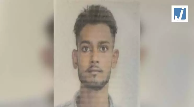 एयरपोर्ट पर तमंचा मिलने से हड़कंप, विदेश जा रहा युवक गिरफ्तार एयरपोर्ट पर तमंचा मिलने से हड़कंप, विदेश जा रहा युवक गिरफ्तार