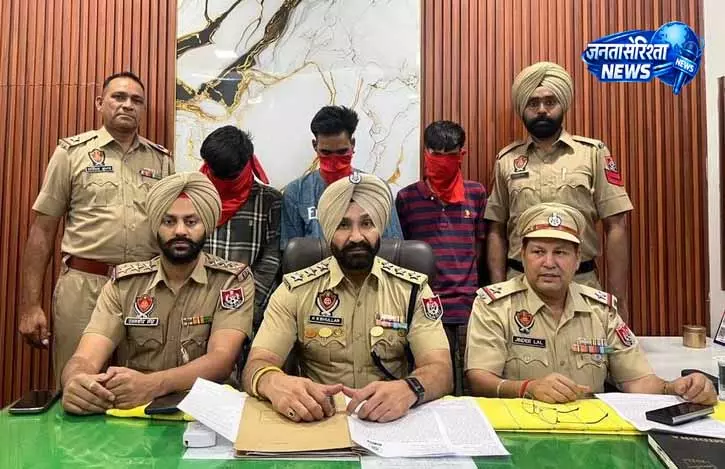 Ludhiana: तीन चोर गिरफ्तार, 11 चोरी की बाइकें बरामद Ludhiana: तीन चोर गिरफ्तार, 11 चोरी की बाइकें बरामद