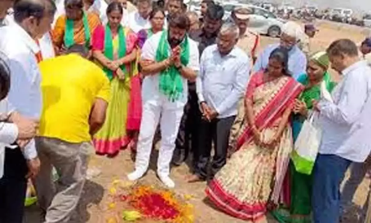 Andhra: बालकृष्ण ने अमरावती में बसवतारकम अस्पताल के निर्माण का शुभारंभ किया Andhra: बालकृष्ण ने अमरावती में बसवतारकम अस्पताल के निर्माण का शुभारंभ किया