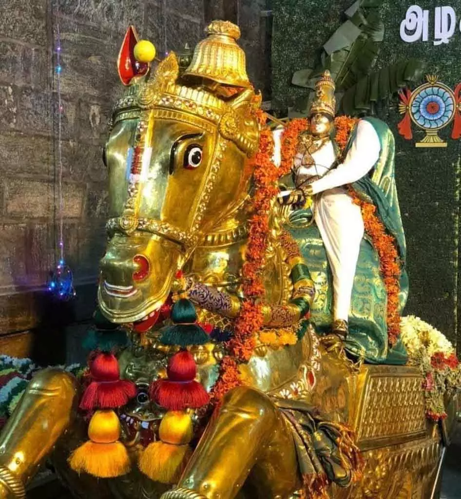कल्ललगर के वैगई में प्रवेश करते ही Madurai भक्ति में डूब गया कल्ललगर के वैगई में प्रवेश करते ही Madurai भक्ति में डूब गया