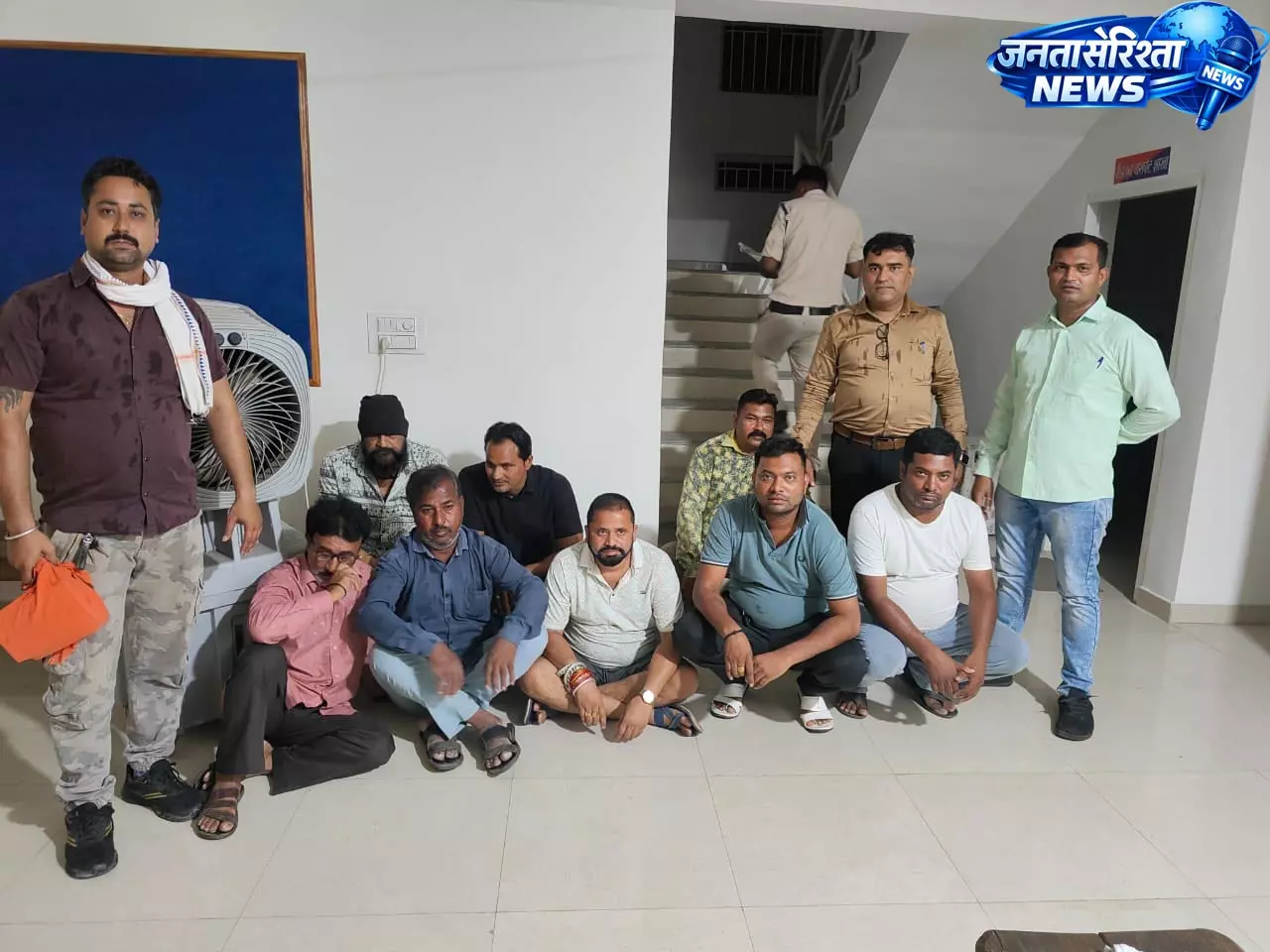 रायगढ़ में ऑपरेशन अंकुश के तहत जुआ फड़ पर बड़ी कार्रवाई, 8 गिरफ्तार रायगढ़ में ऑपरेशन अंकुश के तहत जुआ फड़ पर बड़ी कार्रवाई, 8 गिरफ्तार