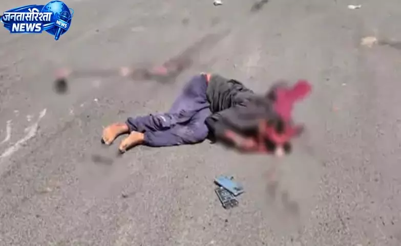 ट्रक की चपेट में आने से डिलीवरी बॉय की मौत, 500 मीटर तक घसीटी बाइक ट्रक की चपेट में आने से डिलीवरी बॉय की मौत, 500 मीटर तक घसीटी बाइक