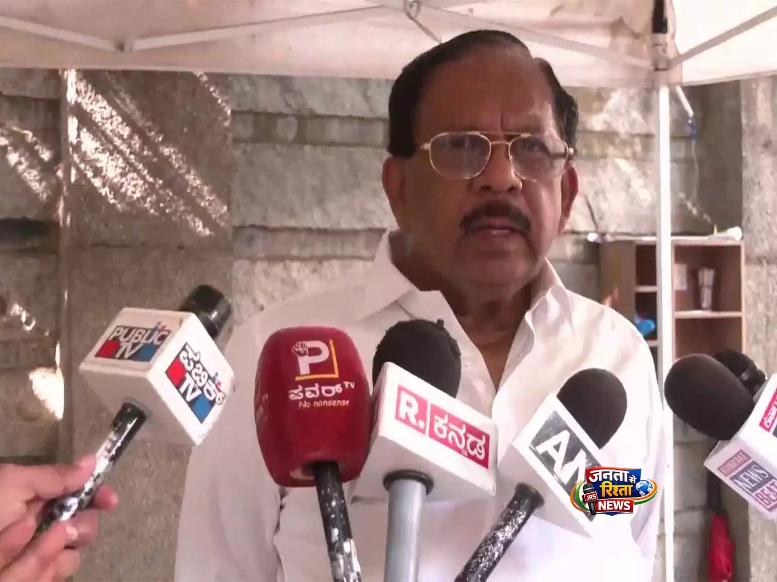 Karnataka सरकार में बदलाव पर विवाद खत्म, मंत्री परमेश्वर का खड़गे के बयान पर जवाब Karnataka सरकार में बदलाव पर विवाद खत्म, मंत्री परमेश्वर का खड़गे के बयान पर जवाब