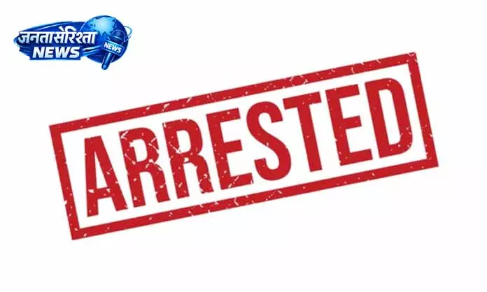 Jammu: फिटनेस डॉक्यूमेंट उल्लंघन, तीन ड्राइवर गिरफ्तार Jammu: फिटनेस डॉक्यूमेंट उल्लंघन, तीन ड्राइवर गिरफ्तार