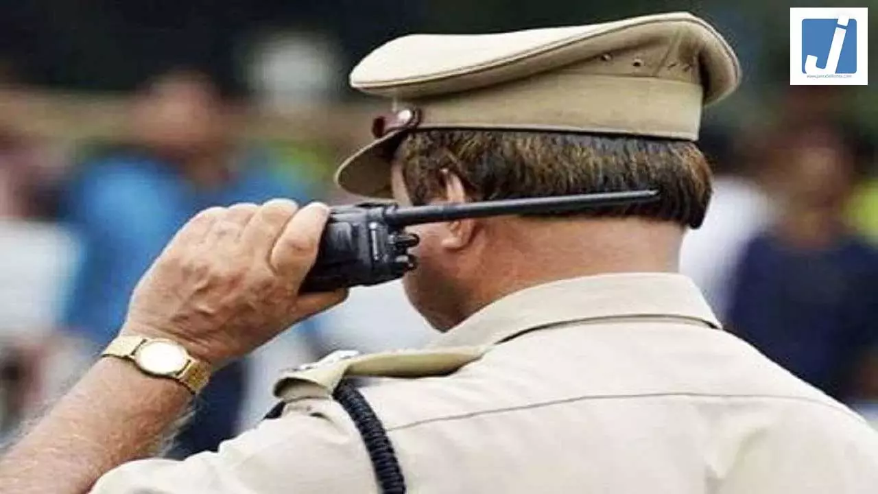 OMG! शातिर नौकरानी ने सिक्योरिटी के लिए पाल रखे थे 15 खतरनाक कुत्ते, फिर... OMG! शातिर नौकरानी ने सिक्योरिटी के लिए पाल रखे थे 15 खतरनाक कुत्ते, फिर...