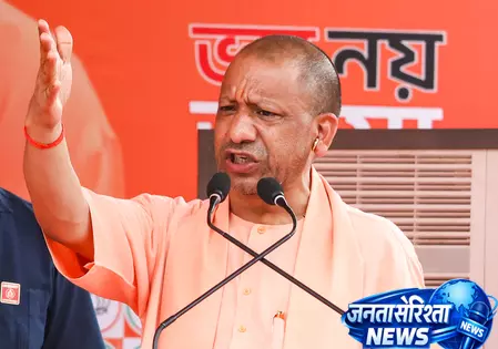 सीएम योगी ने बदलते मौसम की निगरानी के दिए निर्देश, आपदा से हुए नुकसान पर जताया दुख सीएम योगी ने बदलते मौसम की निगरानी के दिए निर्देश, आपदा से हुए नुकसान पर जताया दुख