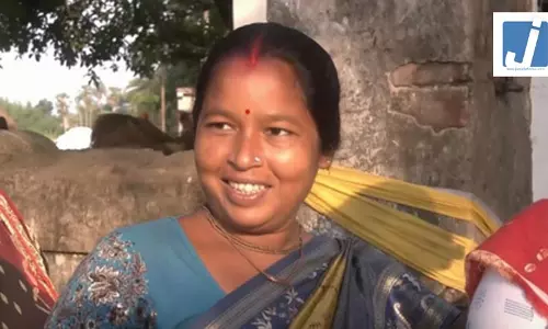 पश्चिम बंगाल के 15 बूथों पर री-पोलिंग: मतदाताओं में दिखा उत्साह, बोले- पहले से बेहतर हैं इंतजाम पश्चिम बंगाल के 15 बूथों पर री-पोलिंग: मतदाताओं में दिखा उत्साह, बोले- पहले से बेहतर हैं इंतजाम