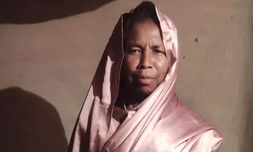 अस्पताल की दूसरी मंजिल से गिरकर महिला की मौत अस्पताल की दूसरी मंजिल से गिरकर महिला की मौत