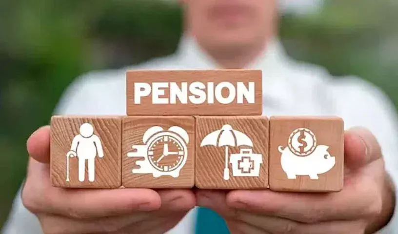 Nalgonda: नकरेकल में पेंशनभोगियों को कठिनाइयों का सामना, वितरण केवल एक केंद्र तक सीमित Nalgonda: नकरेकल में पेंशनभोगियों को कठिनाइयों का सामना, वितरण केवल एक केंद्र तक सीमित