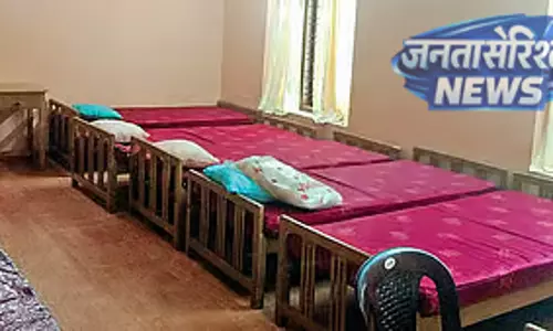 कमर्शियल LPG कीमत बढ़ने से होटल रेट में इजाफे की तैयारी, 5 मई से नई दरें लागू होने की संभावना कमर्शियल LPG कीमत बढ़ने से होटल रेट में इजाफे की तैयारी, 5 मई से नई दरें लागू होने की संभावना