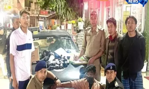 Sikkim में नशे के नेटवर्क का भंडाफोड़, पुलिसकर्मियों समेत गिरफ्तारी Sikkim में नशे के नेटवर्क का भंडाफोड़, पुलिसकर्मियों समेत गिरफ्तारी