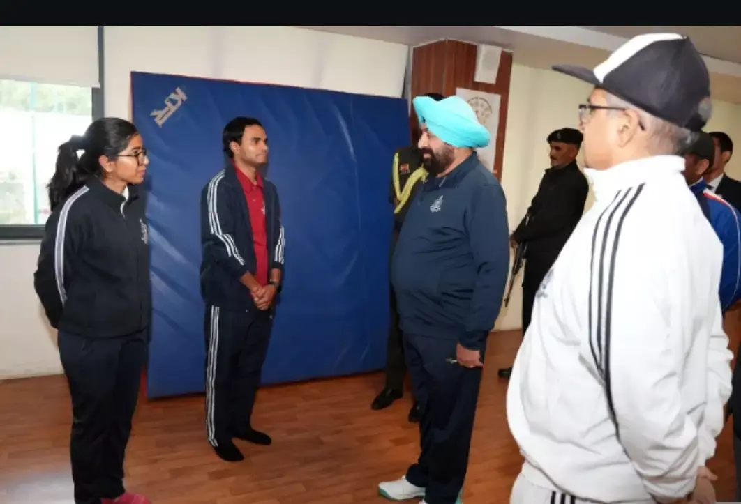 Mussoorie: मसूरी स्थित एलबीएसएनएए में राज्यपाल का भ्रमण Mussoorie: मसूरी स्थित एलबीएसएनएए में राज्यपाल का भ्रमण