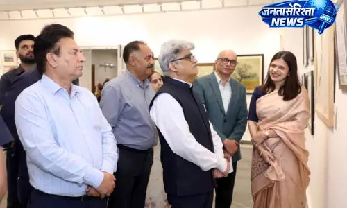 प्रदीप वाहुले की कला का जादू, CS ने किया उद्घाटन प्रदीप वाहुले की कला का जादू, CS ने किया उद्घाटन