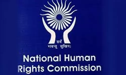 हालिया टीजीएसआरटीसी कर्मचारियों की हड़ताल पर एनएचआरसी में शिकायत दर्ज हालिया टीजीएसआरटीसी कर्मचारियों की हड़ताल पर एनएचआरसी में शिकायत दर्ज