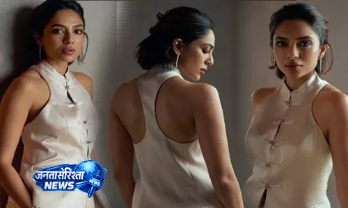 Sobhita Dhulipala का नया फोटो फीचर लुक चर्चा में, क्रीम वेस्टकोट में दिखा क्लासी अंदाज़