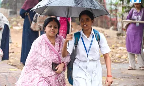 बारिश से भीषण जलभराव की स्थिति, जल निकासी व्यवस्था की खामियां उजागर बारिश से भीषण जलभराव की स्थिति, जल निकासी व्यवस्था की खामियां उजागर
