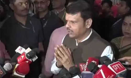 देवेंद्र फडणवीस ने दूरसंचार विभाग के अलर्ट संदेश को बताया आपदा तैयारी की परख देवेंद्र फडणवीस ने दूरसंचार विभाग के अलर्ट संदेश को बताया आपदा तैयारी की परख