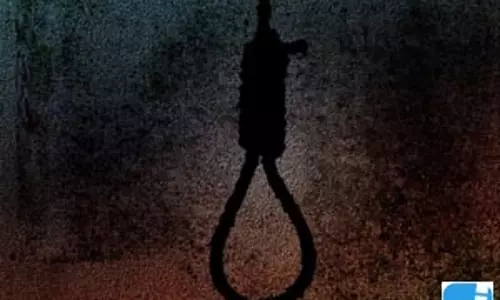 न्यायिक अधिकारी का शव बाथरूम में फंदे से लटका मिला, आत्महत्या की आशंका न्यायिक अधिकारी का शव बाथरूम में फंदे से लटका मिला, आत्महत्या की आशंका