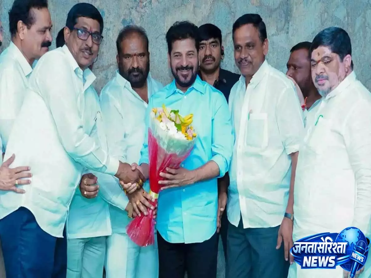 Telangana Government शमशाबाद में विश्व-स्तरीय बस टर्मिनल विकसित करेगी: Chief Minister Telangana Government शमशाबाद में विश्व-स्तरीय बस टर्मिनल विकसित करेगी: Chief Minister