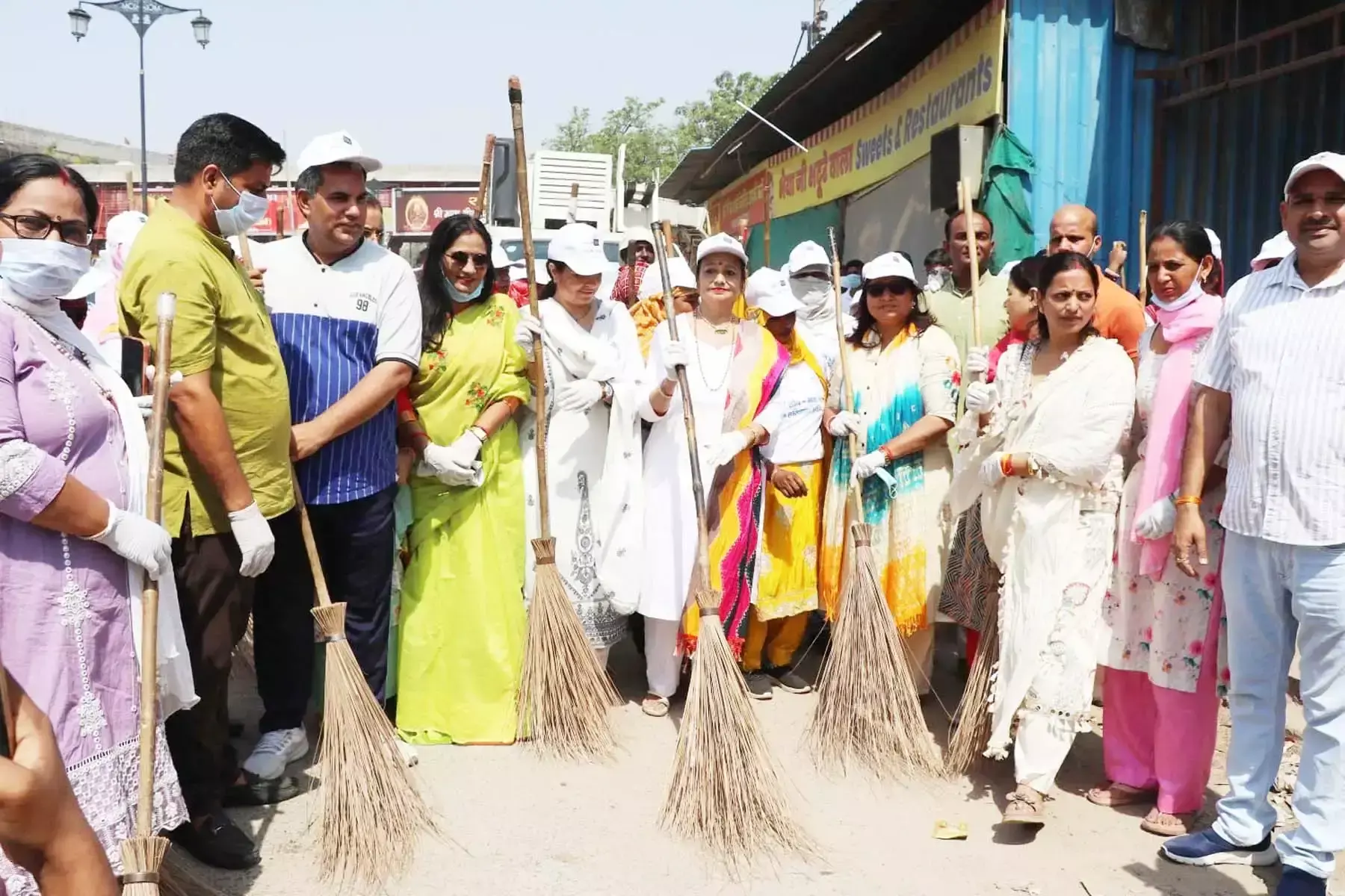Gurugram: गुरुग्राम में स्वच्छता अभियान को मिली रफ्तार Gurugram: गुरुग्राम में स्वच्छता अभियान को मिली रफ्तार