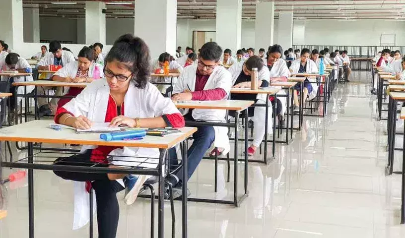 Telangana: तेलंगाना भर में NEET केंद्र तैयार Telangana: तेलंगाना भर में NEET केंद्र तैयार