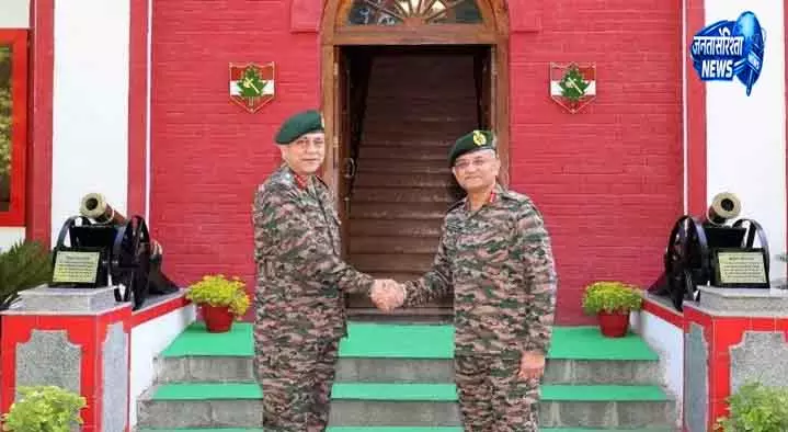Srinagar लेफ्टिनेंट जनरल बलबीर सिंह ने चिनार कोर कमांडर का कार्यभार संभाला Srinagar लेफ्टिनेंट जनरल बलबीर सिंह ने चिनार कोर कमांडर का कार्यभार संभाला