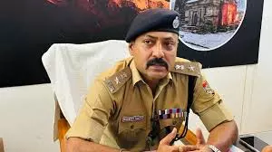 Haridwar: लापरवाही पर पुलिस अधिकारी पर सख्त कार्रवाई Haridwar: लापरवाही पर पुलिस अधिकारी पर सख्त कार्रवाई
