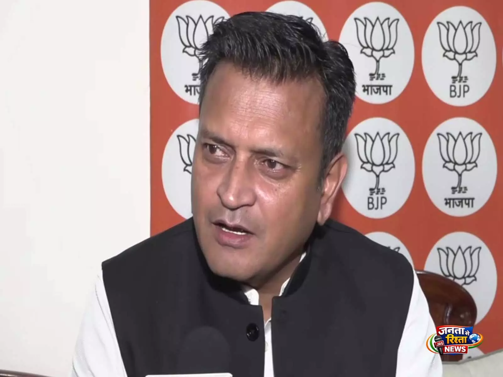 EC के सुपरवाइज़र नियमों को लेकर TMC के SC जाने पर BJP ने ममता बनर्जी पर साधा निशाना EC के सुपरवाइज़र नियमों को लेकर TMC के SC जाने पर BJP ने ममता बनर्जी पर साधा निशाना
