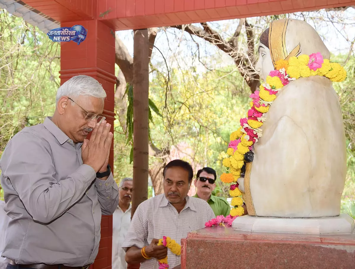 Devi अहिल्या विश्वविद्यालय, इंदौर का 62वां स्थापना दिवस समारोह उत्साहपूर्वक मनाया गया Devi अहिल्या विश्वविद्यालय, इंदौर का 62वां स्थापना दिवस समारोह उत्साहपूर्वक मनाया गया