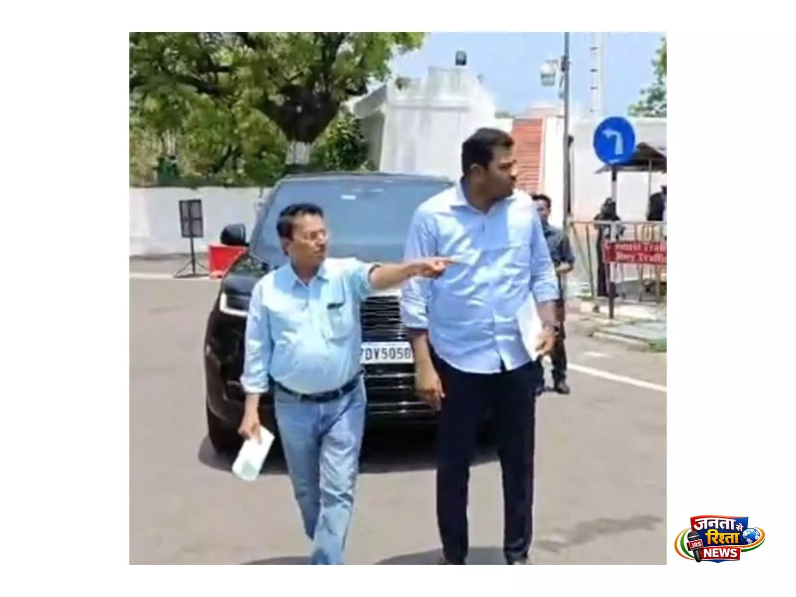 TVK नेता आधव अर्जुन ने TN CEO को पत्र लिखकर मतगणना केंद्रों पर अतिरिक्त पुलिस और ‘स्टराइल ज़ोन’ की मांग की TVK नेता आधव अर्जुन ने TN CEO को पत्र लिखकर मतगणना केंद्रों पर अतिरिक्त पुलिस और ‘स्टराइल ज़ोन’ की मांग की