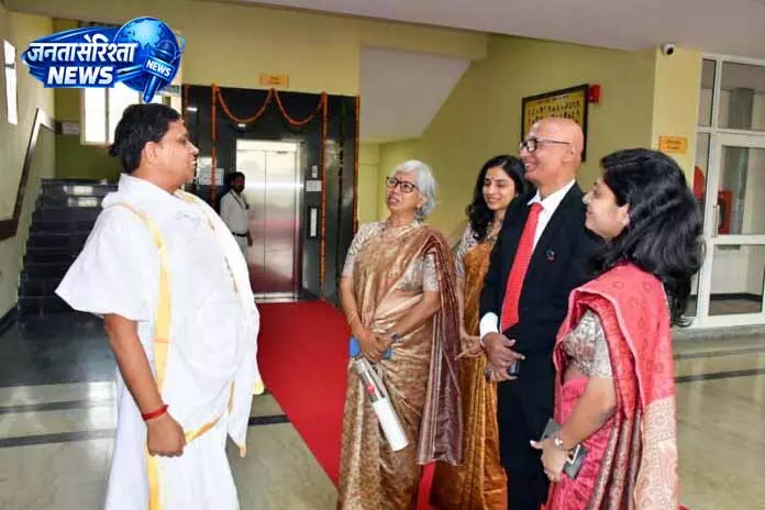 Patanjali University में आदिवासी समुदायों के लिए शिविर आयोजित Patanjali University में आदिवासी समुदायों के लिए शिविर आयोजित