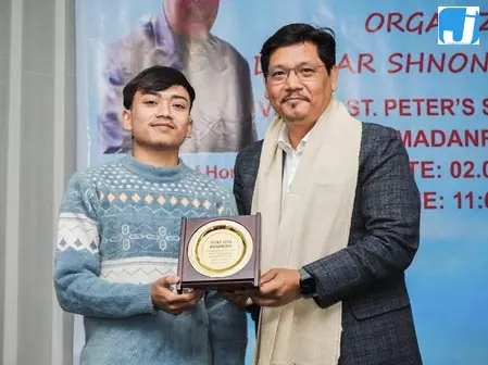 मेघालय के सीएम ने डोरबार श्नोंग की सामुदायिक पहलों की सराहना की मेघालय के सीएम ने डोरबार श्नोंग की सामुदायिक पहलों की सराहना की