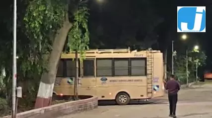 नाबालिग से अपराध के बाद अंतिम संस्कार, वैकुंठ श्मशान में कड़ी सुरक्षा नाबालिग से अपराध के बाद अंतिम संस्कार, वैकुंठ श्मशान में कड़ी सुरक्षा
