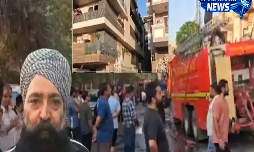 Delhi: विवेक विहार की चार मंजिला इमारत में भीषण आग, 9 शव बरामद, AC विस्फोट की आशंका Delhi: विवेक विहार की चार मंजिला इमारत में भीषण आग, 9 शव बरामद, AC विस्फोट की आशंका