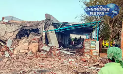 Virudhunagar : पटाखा फैक्ट्री विस्फोट के 10 दिन बाद भी उच्च स्तरीय जांच न होने पर उठे सवाल Virudhunagar : पटाखा फैक्ट्री विस्फोट के 10 दिन बाद भी उच्च स्तरीय जांच न होने पर उठे सवाल